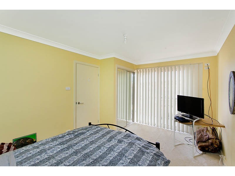 2/32 Seymour Dr, Flinders NSW 2529