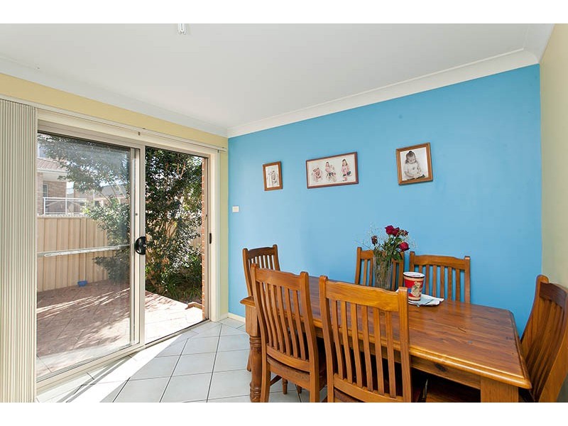2/32 Seymour Dr, Flinders NSW 2529