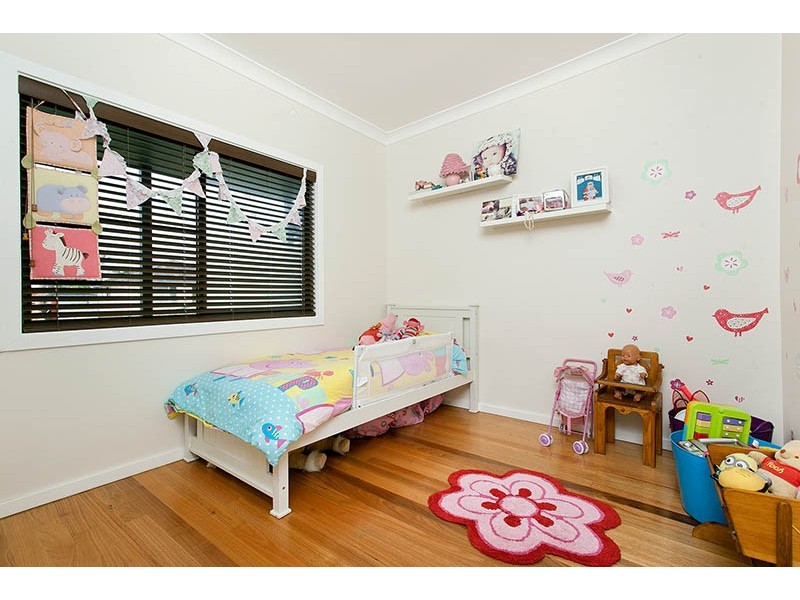 4 Lagoon Street, Barrack Heights NSW 2528