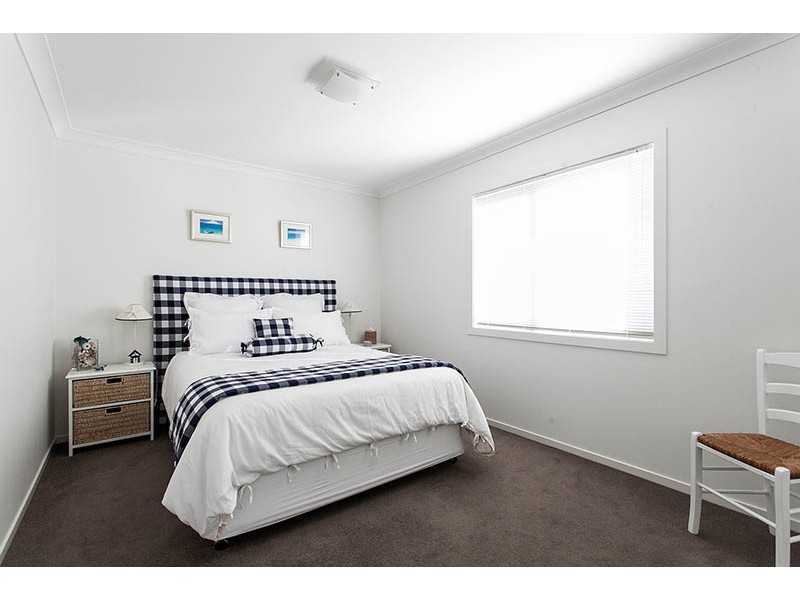 69 Munmorah Circuit, Flinders NSW 2529