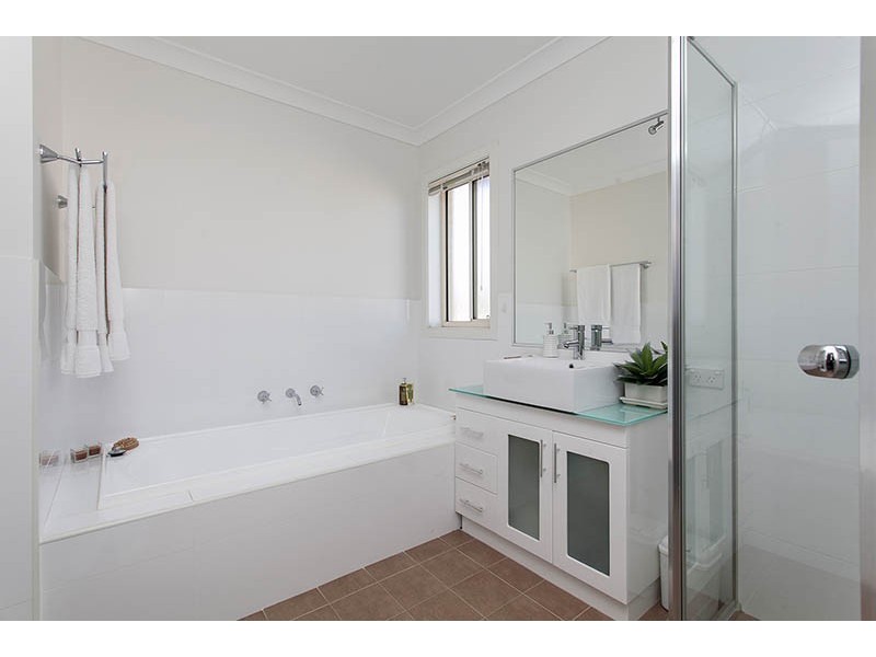 69 Munmorah Circuit, Flinders NSW 2529