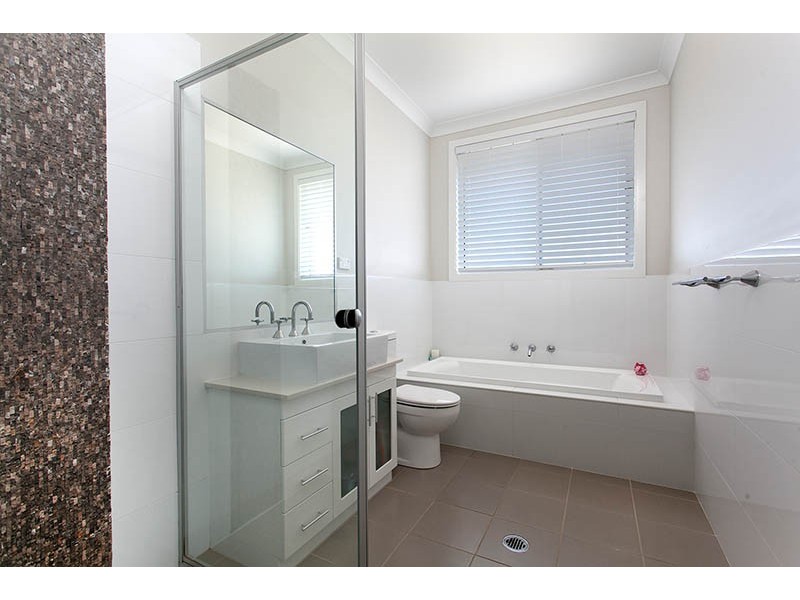 135 Whittaker Street, Flinders NSW 2529