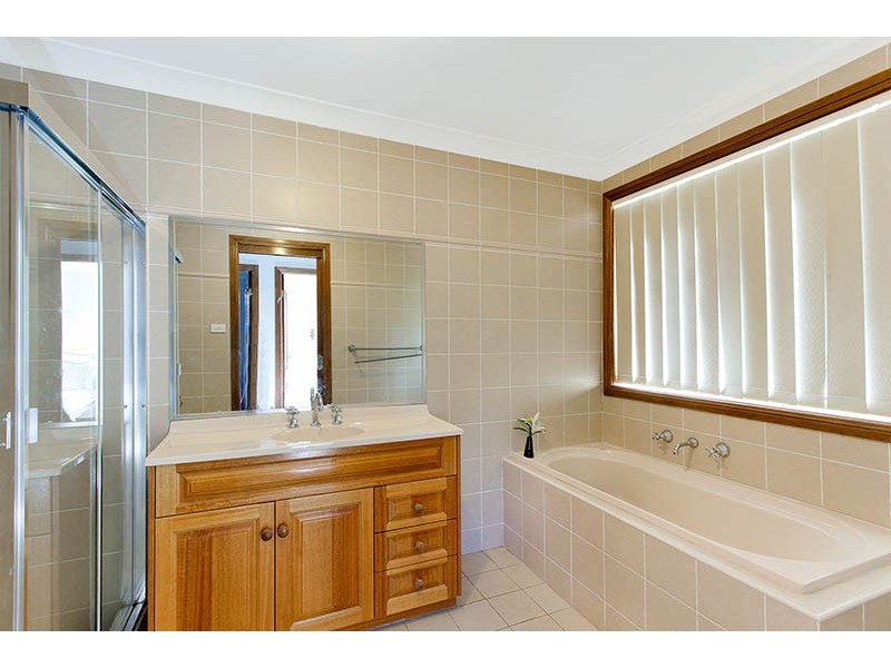 5 Woodburn Terrace, Flinders NSW 2529