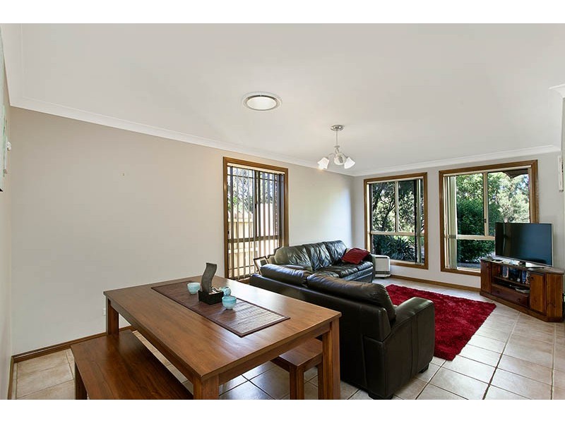5 Woodburn Terrace, Flinders NSW 2529