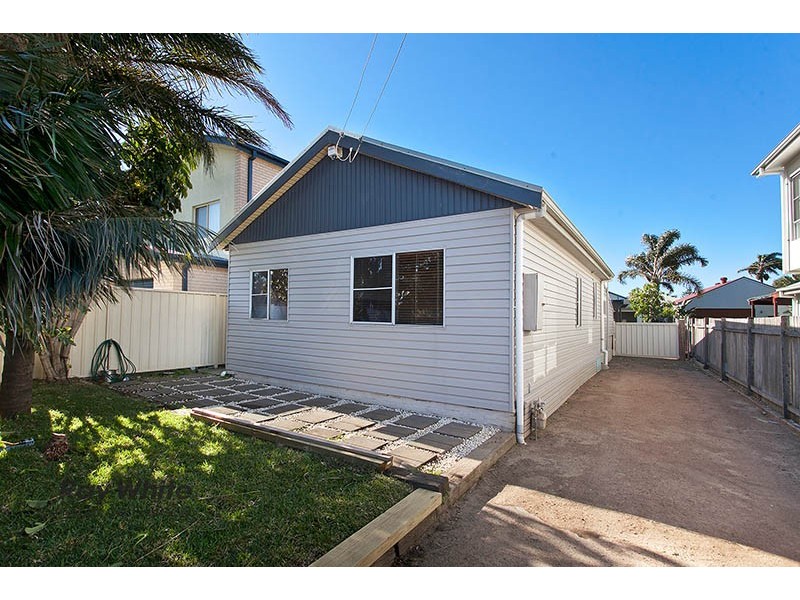 22 Park Road, Lake Illawarra NSW 2528