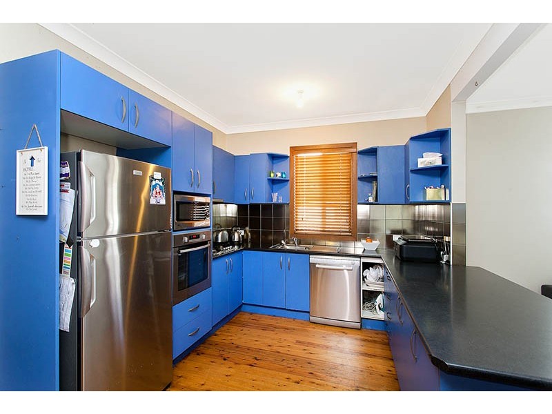 22 Park Road, Lake Illawarra NSW 2528