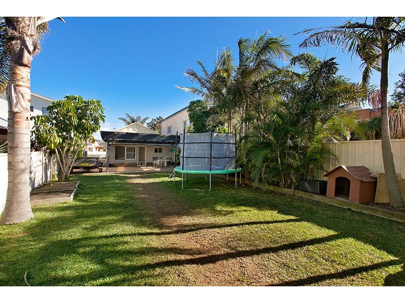 22 Park Road, Lake Illawarra NSW 2528