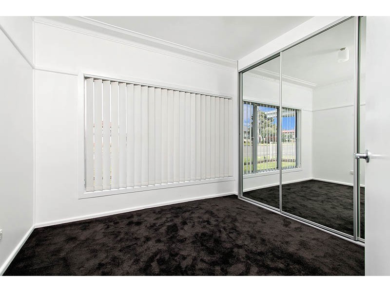 14 William Avenue, Warilla NSW 2528