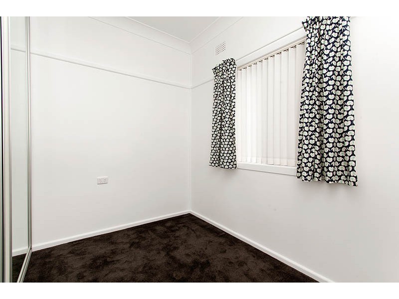 14 William Avenue, Warilla NSW 2528