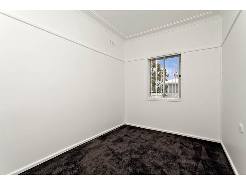 14 William Avenue, Warilla NSW 2528