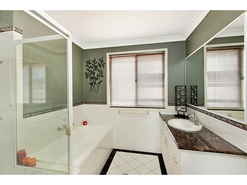 8 Sovereign Court, Shell Cove NSW 2529