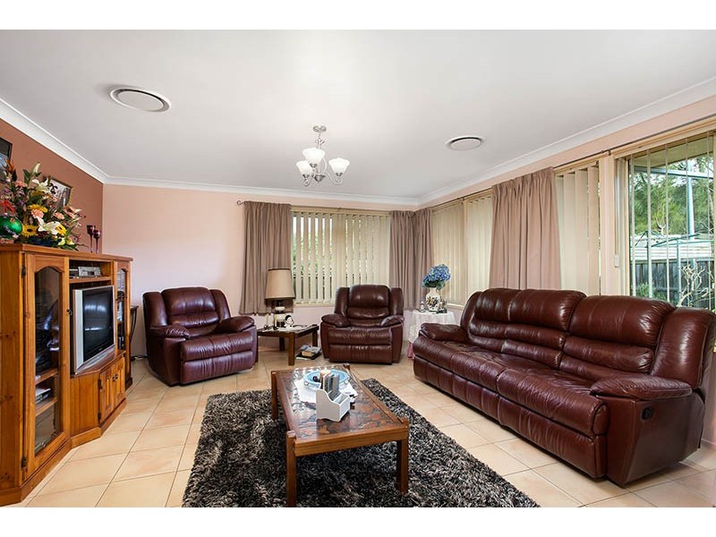 16 Mood Circuit, Albion Park NSW 2527