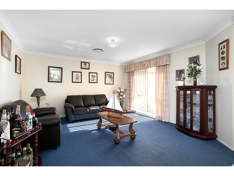16 Mood Circuit, Albion Park NSW 2527
