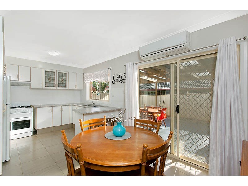 1/8 Baronda Close, Flinders NSW 2529