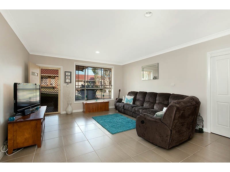 1/8 Baronda Close, Flinders NSW 2529