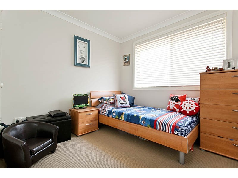 1/8 Baronda Close, Flinders NSW 2529