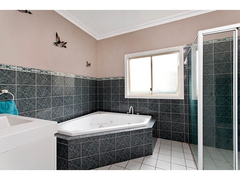 7 Stephanie Avenue, Warilla NSW 2528