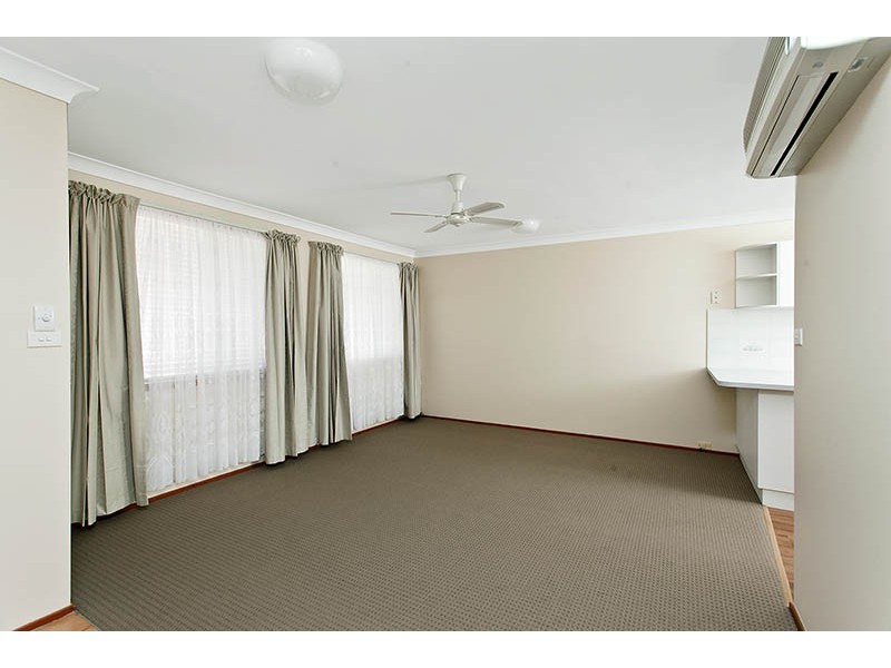 8/5 Madden Street, Oak Flats NSW 2529