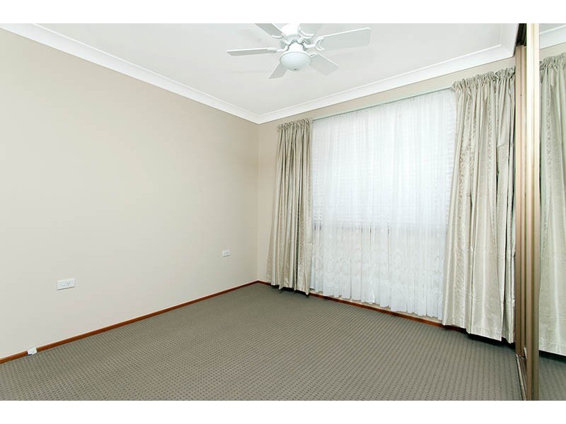 8/5 Madden Street, Oak Flats NSW 2529