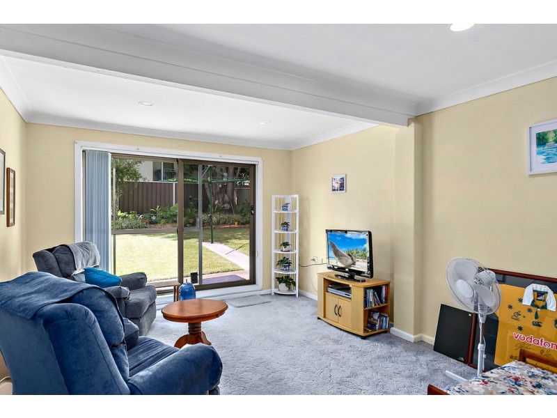 84 Madigan Boulevarde, Mount Warrigal NSW 2528