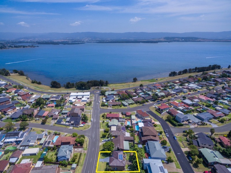 84 Madigan Boulevarde, Mount Warrigal NSW 2528