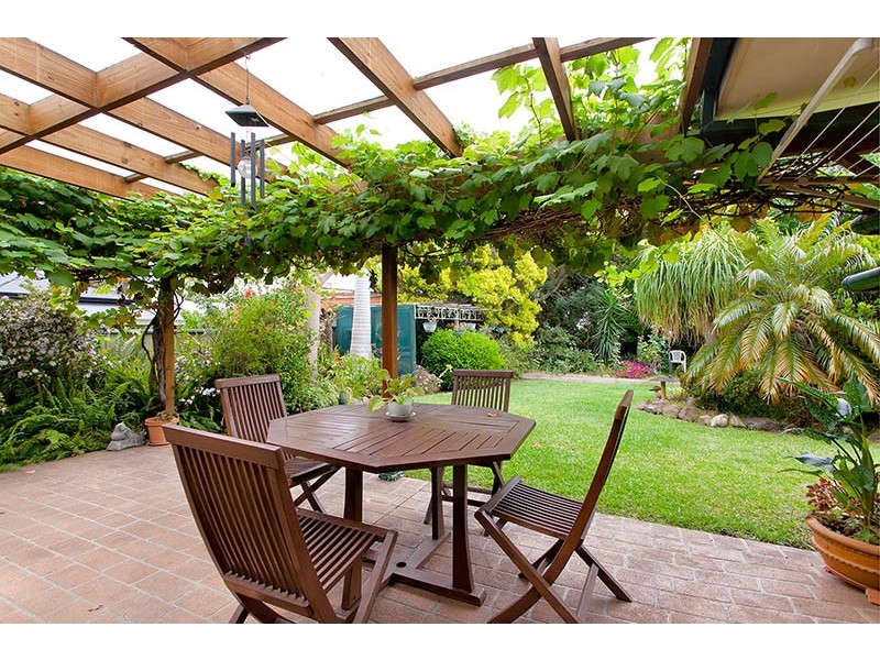 40 Griffiths Street, Oak Flats NSW 2529