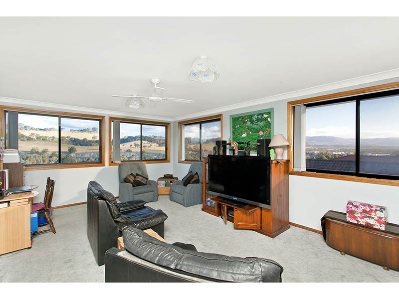 5 Conway Crescent, Blackbutt NSW 2529