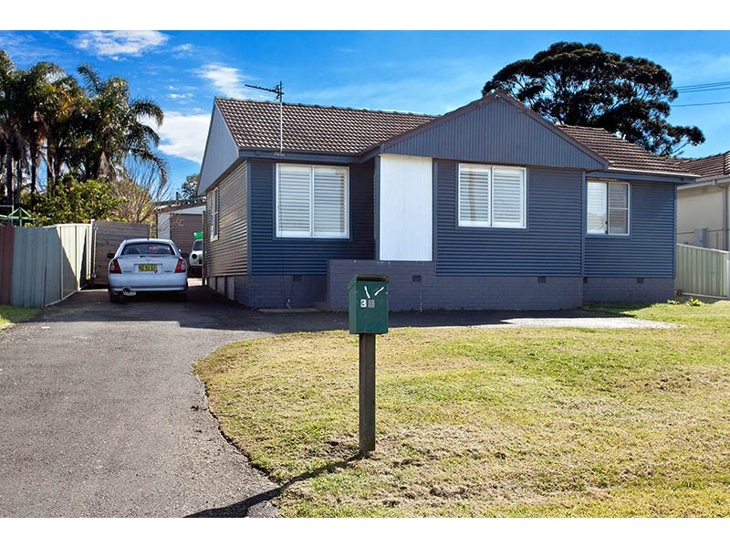 39 McCabe St, Warilla NSW 2528
