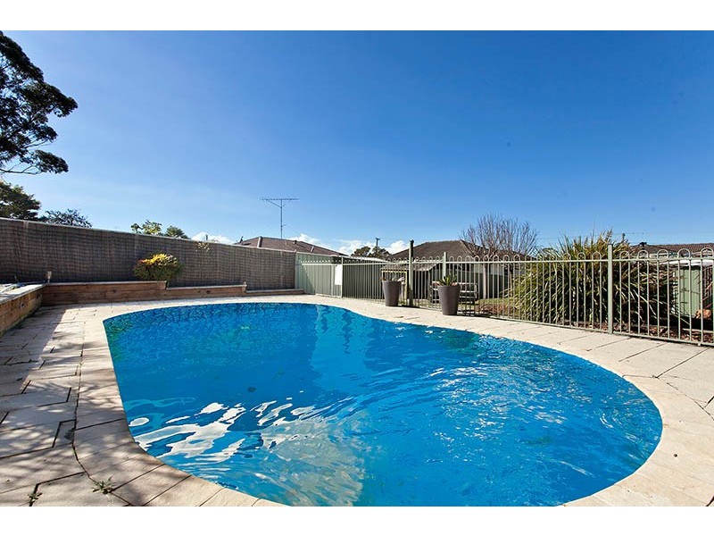 39 McCabe St, Warilla NSW 2528
