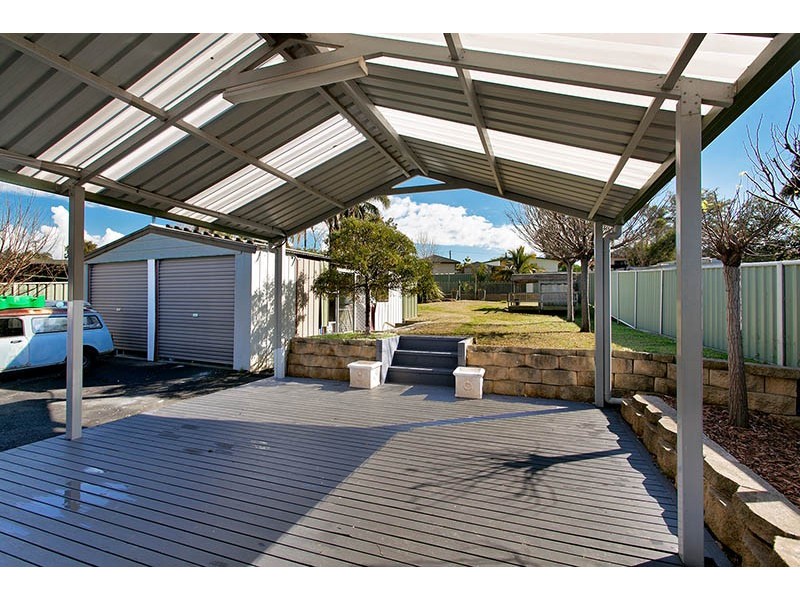 39 McCabe St, Warilla NSW 2528