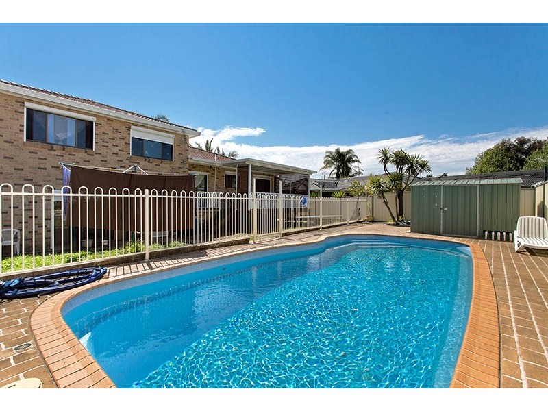 24 Allinga Drive, Oak Flats NSW 2529