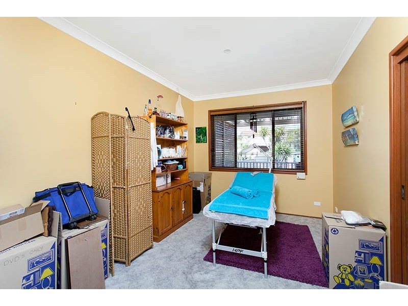 24 Allinga Drive, Oak Flats NSW 2529