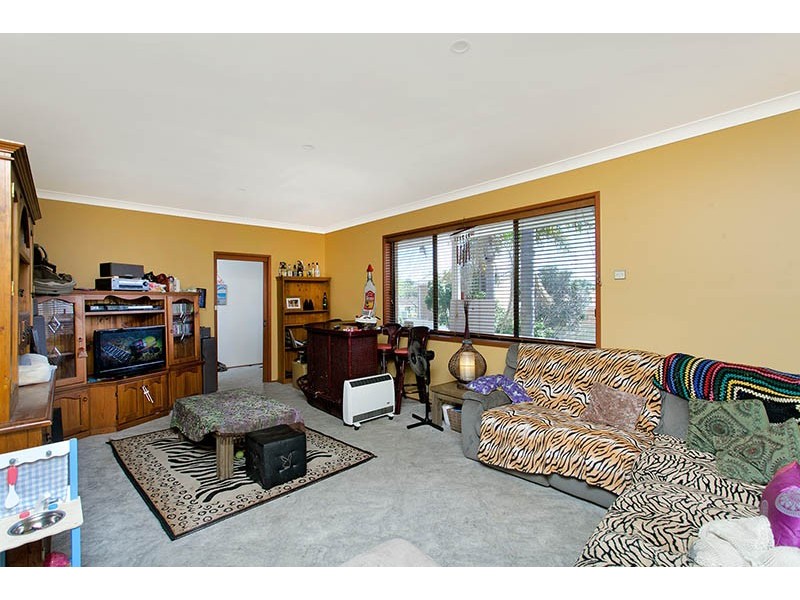 24 Allinga Drive, Oak Flats NSW 2529