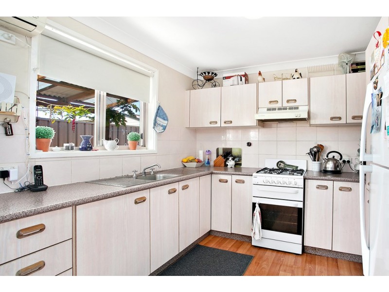 2/35 Griffiths Street, Oak Flats NSW 2529