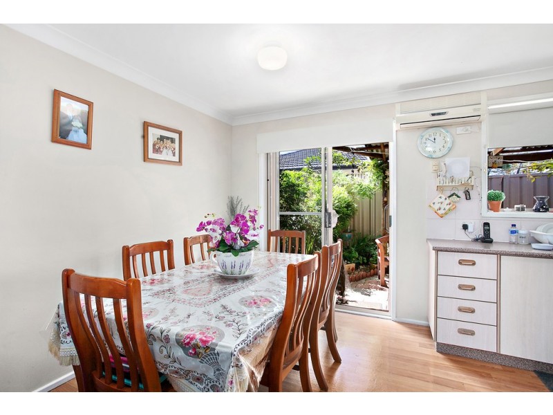2/35 Griffiths Street, Oak Flats NSW 2529