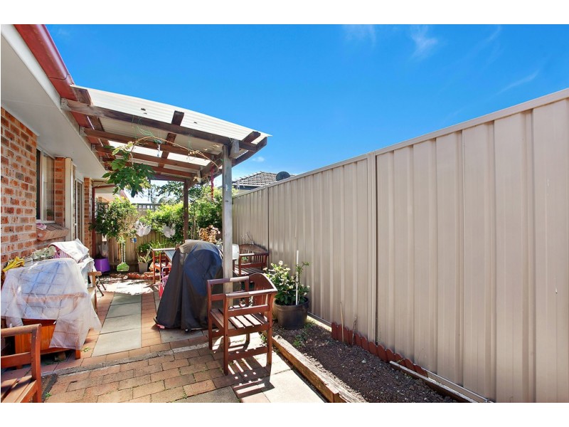 2/35 Griffiths Street, Oak Flats NSW 2529