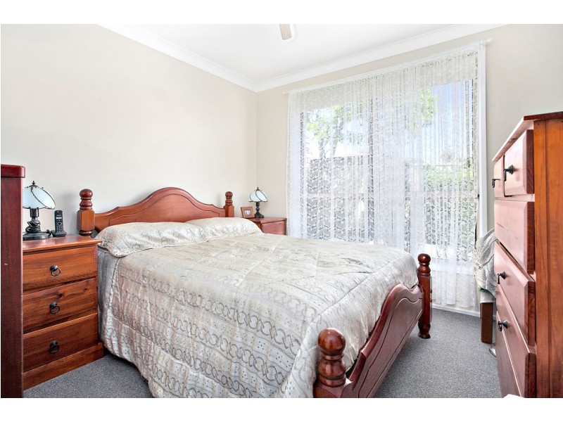 2/35 Griffiths Street, Oak Flats NSW 2529