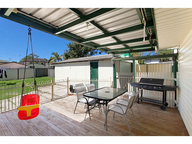27 Ponsford Street, Warilla NSW 2528