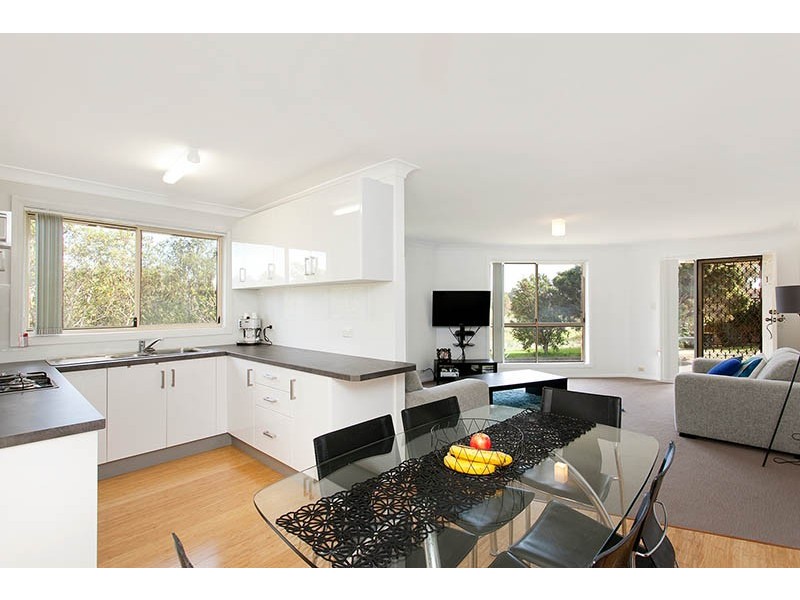 3/3 Baronda Close, Flinders NSW 2529