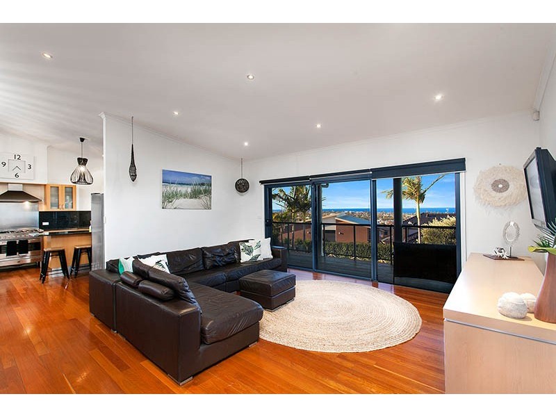 10 Houtman Avenue, Shell Cove NSW 2529