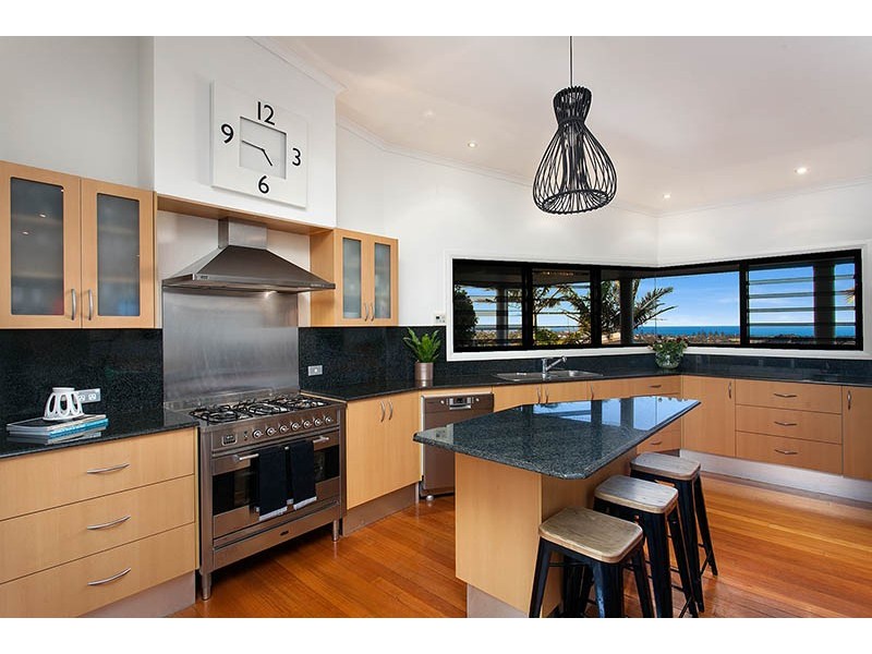 10 Houtman Avenue, Shell Cove NSW 2529