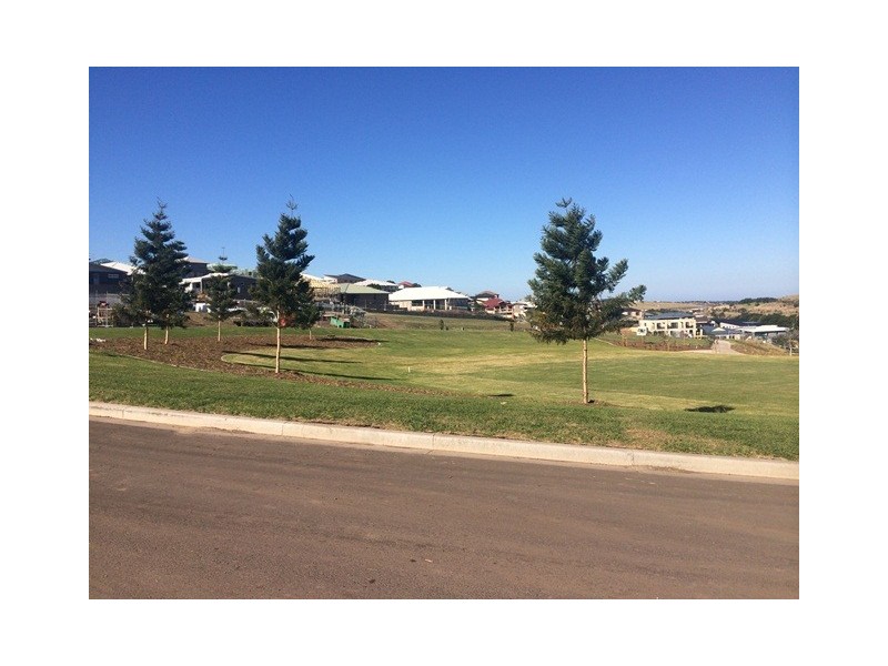 6 Cubitt Road, Flinders NSW 2529