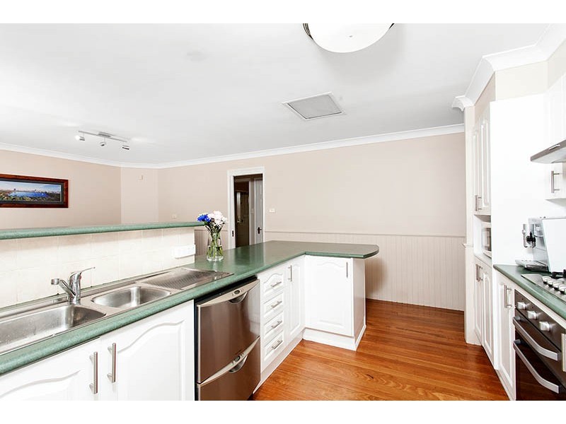 11 Baronda Close, Flinders NSW 2529