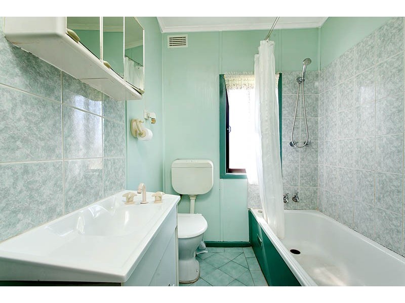 4 Thornett Street, Barrack Heights NSW 2528