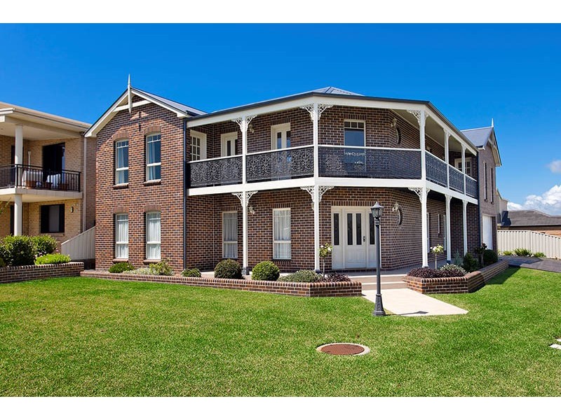 6 Hinchinbrook Drive, Shell Cove NSW 2529