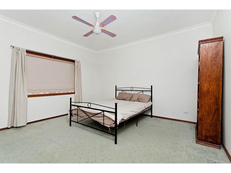 124 Osborne Parade, Warilla NSW 2528