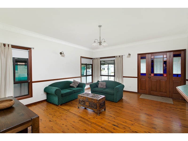 124 Osborne Parade, Warilla NSW 2528