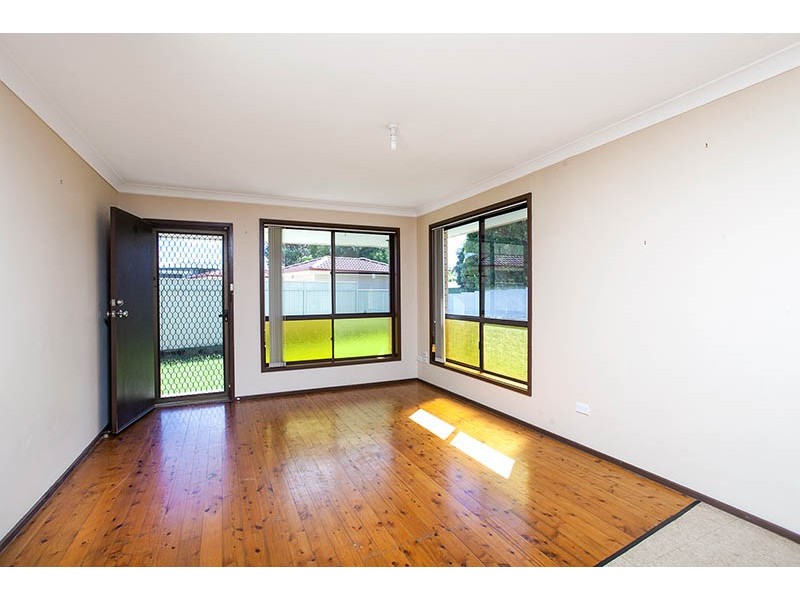 12 Headland Parade, Barrack Point NSW 2528