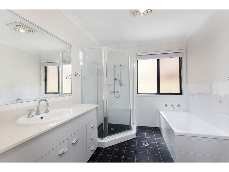 6 Bruny Place, Shell Cove NSW 2529