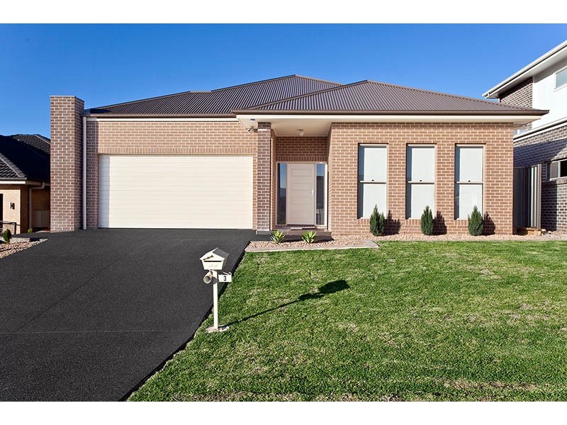 3 Glades Parkway, Shell Cove NSW 2529